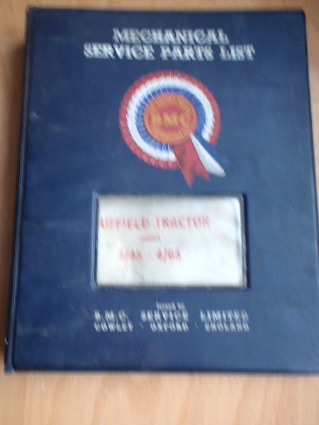 Nuhvikirjallisuutta 001.JPG